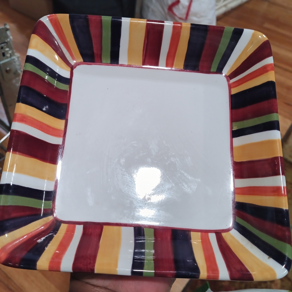 The Pampered Chef Multicolor Striped Plate
